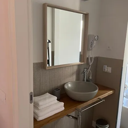 2nd 503 Apartment *